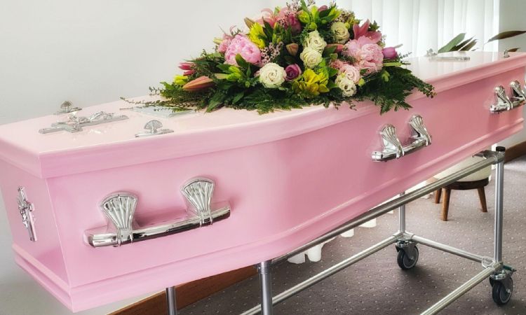 Memorial Services: Honoring a Life Through Personalisation